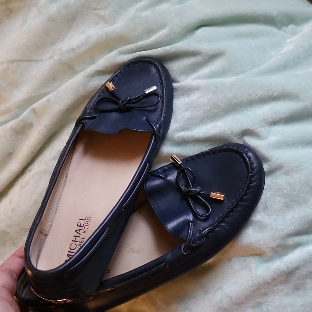 Michael Kors Women's Navy Blue Sutton Moccasin Flat Loafers Size 7.5